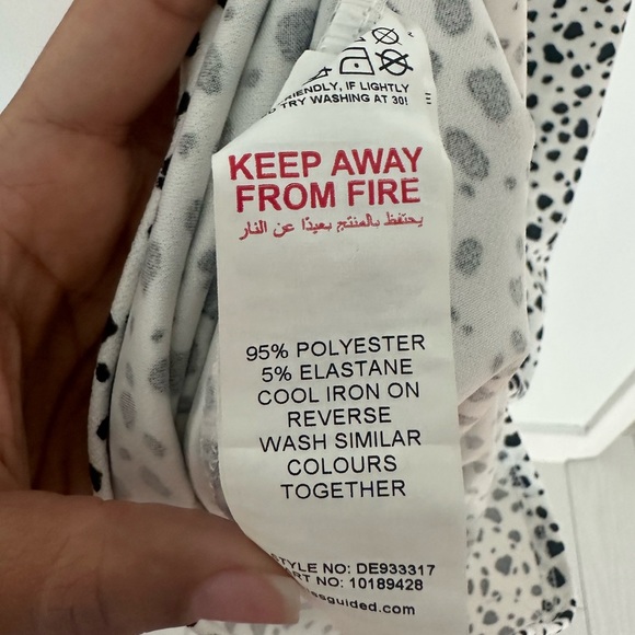 Misguided White Dalmatian Twist Front Dress - Picture 4 of 8